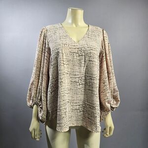 Adrienne Cream 3/4 Sleeve Boxy Blouse R6